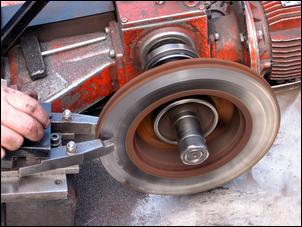 儒安機(jī)械剎車(chē)盤(pán)修復(fù)機(jī)現(xiàn)場(chǎng)圖 儒安機(jī)械剎車(chē)盤(pán)修復(fù)機(jī)現(xiàn)場(chǎng)圖